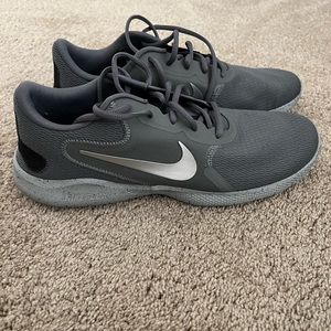 Men’s Nikes New